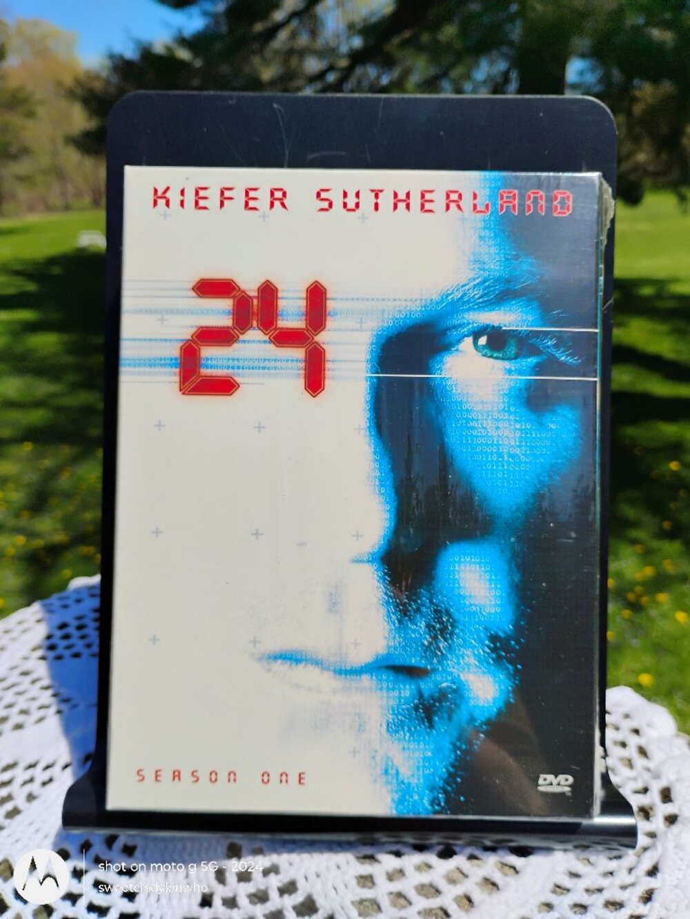 TV Show 24 with Kiefer Sutherland DVD format ENTIRE Season 1 new and sealed 2002